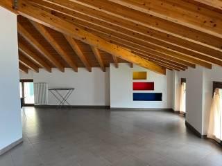 Mansarda via Ronchetto 3, Moltrasio — foto 15 di 23