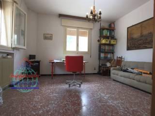 Villa bifamiliare via Reno Vecchio 9, Cento Paese, Cento — foto 3 di 15