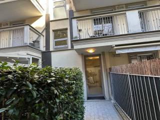 Stanza singola via Cesare Aguilhon 4, Monza