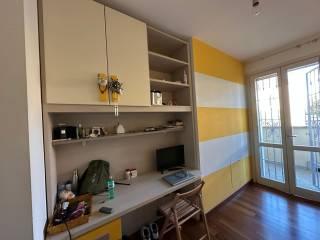 Stanza singola via Cesare Aguilhon 4, Monza — foto 8 di 14