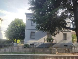 Villa bifamiliare via Cavalieri Vittorio Veneto, Centro, Castelnuovo Rangone — foto 2 di 19