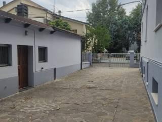 Villa bifamiliare via Cavalieri Vittorio Veneto, Centro, Castelnuovo Rangone — foto 13 di 19
