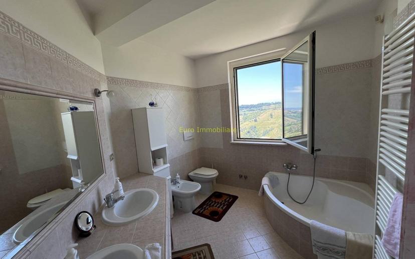 Villa a schiera via Edoardo Brizio 9, Atri — foto 8 di 27