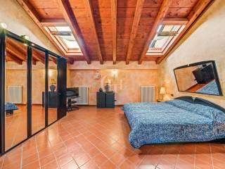 Villa a schiera via Marengo, Pacengo, Lazise — foto 15 di 23