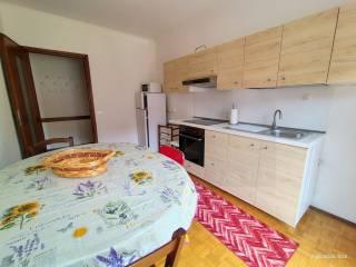 Bilocale buono stato, primo piano, Centro, Borgosesia — foto 7 di 16