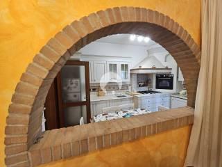 Appartamento via Giovanni Giolitti 1, Centro, Bagnolo in Piano — foto 9 di 35