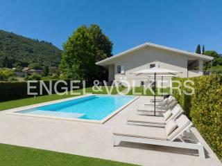 Villa unifamiliare via dell'Uva, Garda