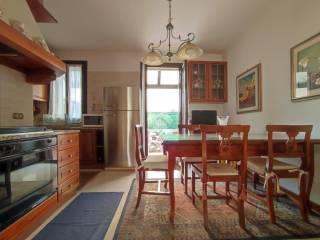 Villa plurifamiliare, buono stato, 89 m², Centro, Bassano del Grappa — foto 3 di 7