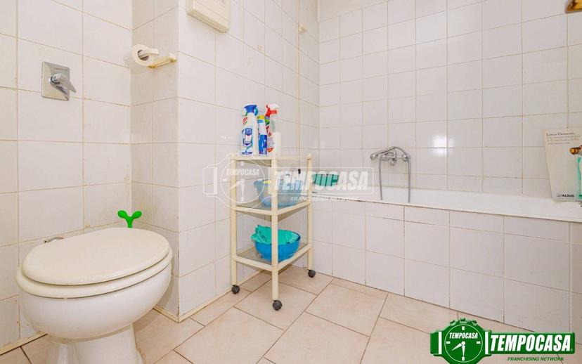 Loft via Carlo Pezzani, Centro Storico, Voghera — foto 3 di 14