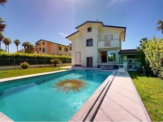 Villa unifamiliare via Lago, Marina Verde, Renella, Montignoso — foto 7 di 50