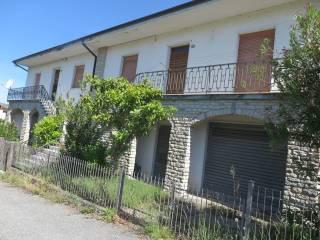 Villa bifamiliare via Santa Croce, L'ago, Borghetto di Vara