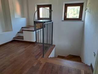 Villa unifamiliare via Groppomontone, Centro, Pontremoli