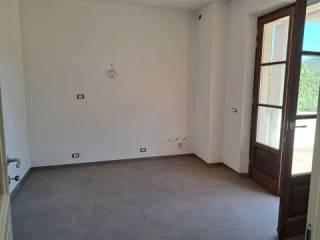 Villa unifamiliare via Groppomontone, Centro, Pontremoli — foto 2 di 15