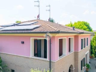 Villa bifamiliare via Giuseppe di Vittorio 50, Centro, Cadelbosco di Sopra — foto 2 di 45
