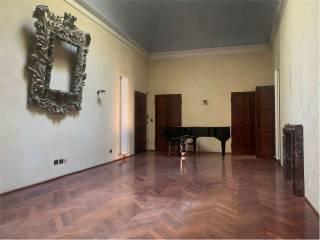 Appartamento via Emilia a San Pietro, Centro Storico, Reggio Emilia — foto 11 di 27