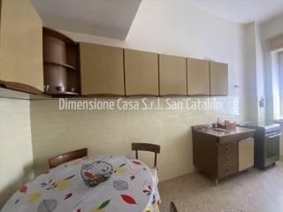 Trilocale via Ugo Foscolo 3, Centro, Caltanissetta — foto 9 di 13