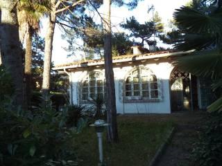Villa unifamiliare via Raggio delle Acacie, Centro, Lignano Sabbiadoro — foto 27 di 30