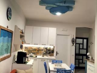 Appartamento in villa viale delle Rose 12, Centro, Sellia Marina