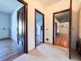 Villa bifamiliare via Michelangelo Buonarroti 25, Caresanablot — foto 26 di 35