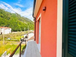 Villa bifamiliare via A. Buozzi, Stazione Fornola, Vezzano Ligure