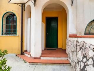 Villa a schiera 5 locali, buono stato, Casano Dogana Isola, Luni — foto 9 di 29