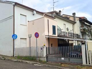 Terratetto plurifamiliare via Armando Diaz 37, Piattoni Villa Sant'Antonio, Castel di Lama — foto 7 di 36
