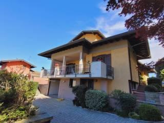 Villa bifamiliare via Fratelli Bandiera, Centro, Varallo Pombia — foto 81 di 81