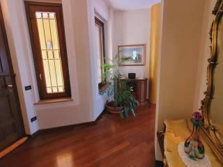 Villa bifamiliare via Fratelli Bandiera, Centro, Varallo Pombia — foto 14 di 81