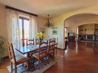 Villa bifamiliare via Fratelli Bandiera, Centro, Varallo Pombia — foto 16 di 81