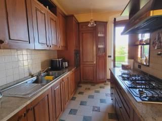 Villa bifamiliare via Fratelli Bandiera, Centro, Varallo Pombia — foto 3 di 81
