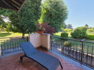 Villa bifamiliare via Fratelli Bandiera, Centro, Varallo Pombia — foto 60 di 81