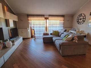 Villa bifamiliare via Fratelli Bandiera, Centro, Varallo Pombia — foto 68 di 81