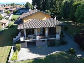 Villa bifamiliare via Fratelli Bandiera, Centro, Varallo Pombia — foto 31 di 81