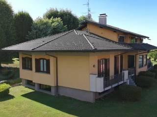 Villa bifamiliare via Fratelli Bandiera, Centro, Varallo Pombia — foto 40 di 81