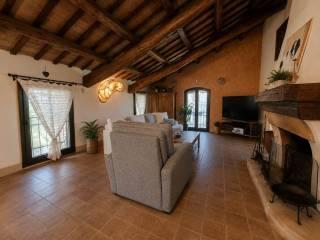 Terratetto unifamiliare 260 m², nuova, Villafranca, Forlì
