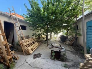 Rustico via Casale Cerrate 3, Università - Via Taranto, Lecce