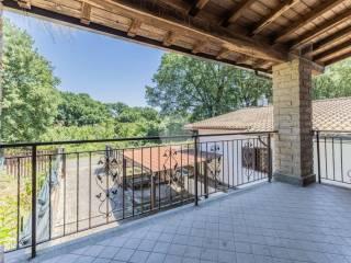 Villa plurifamiliare via dei Pini, Colle Farnese, Nepi — foto 5 di 29