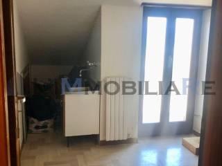Mansarda largo Filippo Salvatori 10, Centro, Cisterna di Latina — foto 2 di 26
