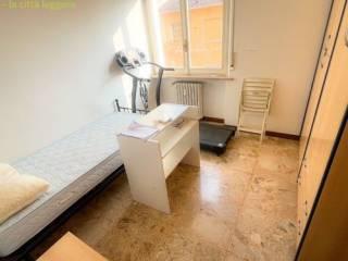 Attico via Camillo Rondani 6, Centro Storico, Parma — foto 3 di 9