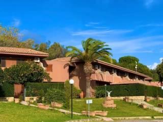Villa plurifamiliare via Giosuè Carducci, Frabotto Mannesi, Montepaone — foto 2 di 6