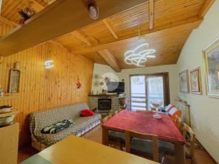Mansarda via Val D' Avio 20, Centro, Temù — foto 17 di 19