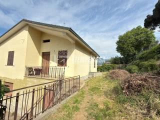 Villa bifamiliare via Papa Giovanni XXIII, Centro, Credaro — foto 18 di 31