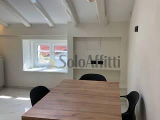 Mansarda via Cesare Battisti 26, Borgo Teresiano, Trieste — foto 2 di 12