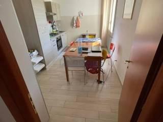 Stanza singola via Rossena, Reggio Emilia — foto 3 di 5