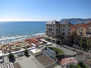 Attico piazza Partigiani, Muretto di Alassio, Stazione, Corso Marconi, Alassio