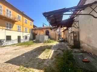 Casale via Giuseppe Verdi 9, Canelli — foto 3 di 32