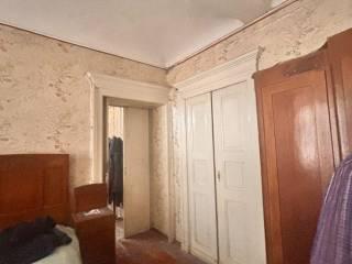 Casale via Giuseppe Verdi 9, Canelli — foto 16 di 32