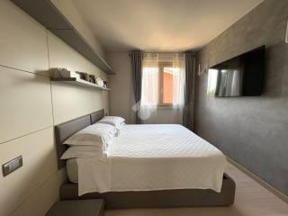 Villa a schiera via Giorgio Perlasca 1, San Martino Buon Albergo — foto 3 di 44