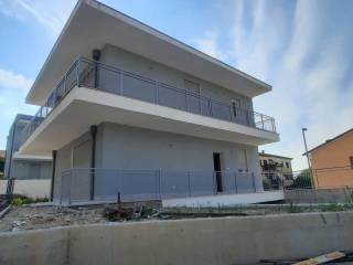 Villa unifamiliare via Enzo Ferrari, Cavalcaselle, Castelnuovo del Garda — foto 12 di 23