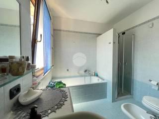 Villa a schiera via Monte Cricco, Castelnuovo del Garda — foto 5 di 30